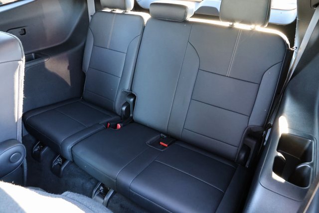 Used 2024 GMC Acadia Elevation image 9