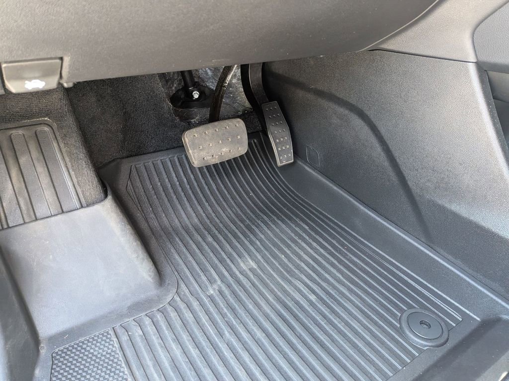 Used 2025 Chevrolet Traverse Z71 w/ Driver Confidence Package image 16