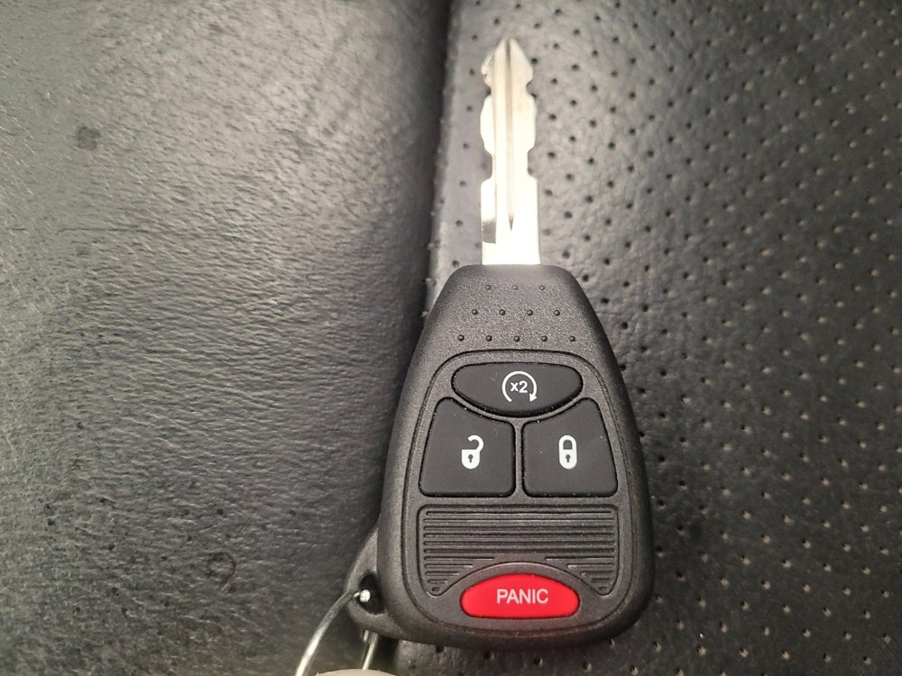 Used 2017 Jeep Compass High Altitude image 32