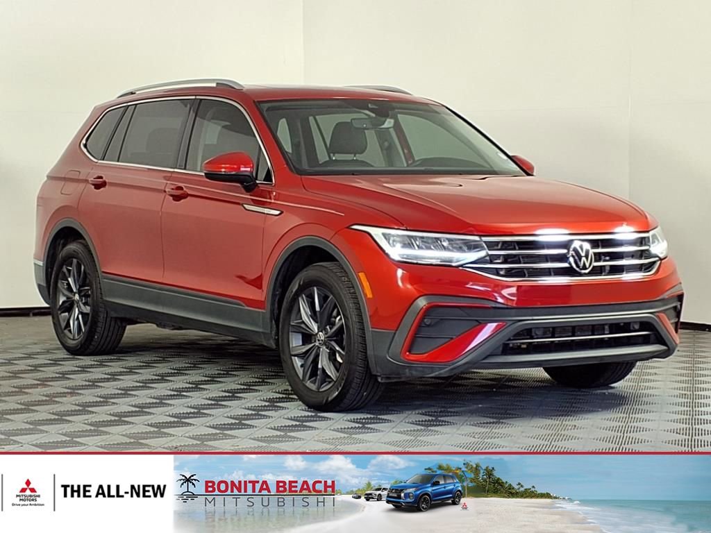 Used 2022 Volkswagen Tiguan SE image 1