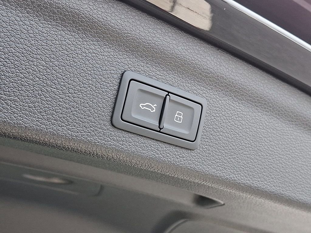 Certified 2024 Audi Q3 2.0T Premium Plus image 29