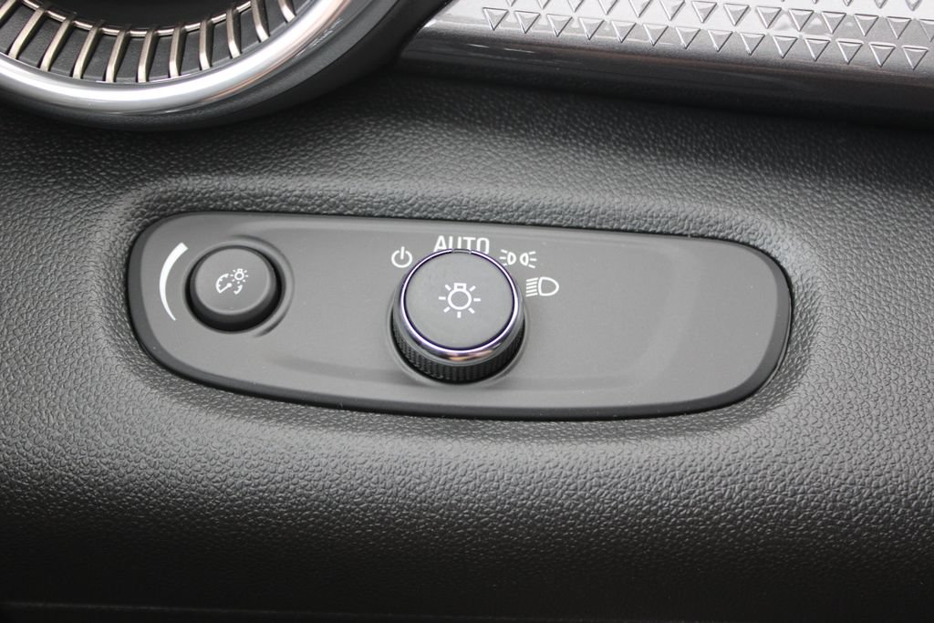 New 2026 Chevrolet Trax ACTIV w/ Driver Confidence Package FWD image 42