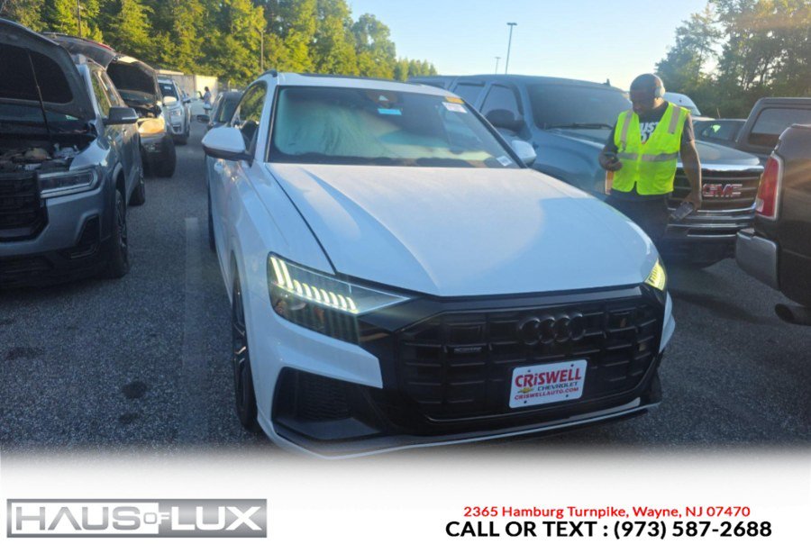 Used 2021 Audi Q8 Prestige AWD/4WD image 2