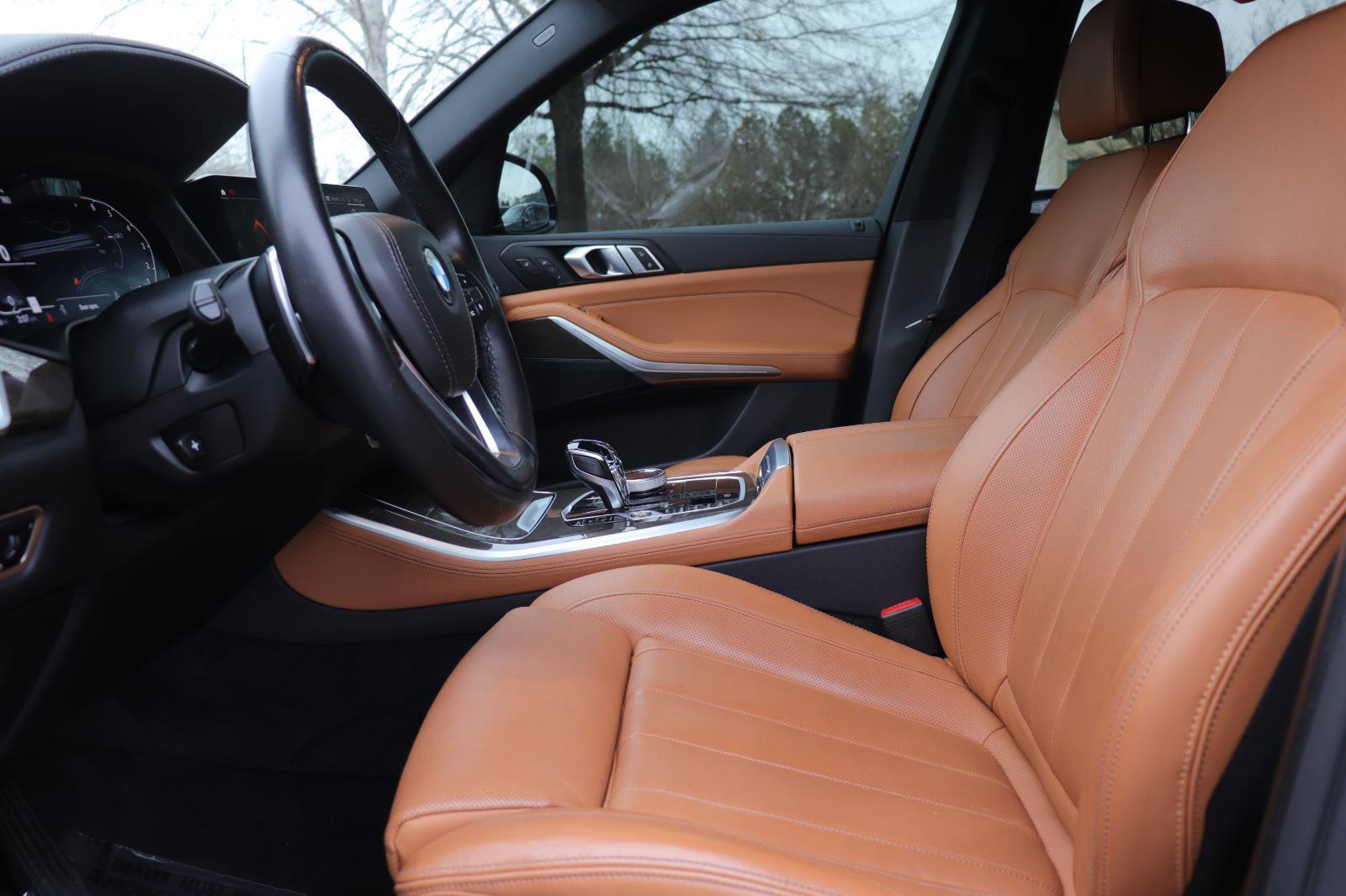 Used 2022 BMW X5 sDrive40i w/ Executive Package image 11