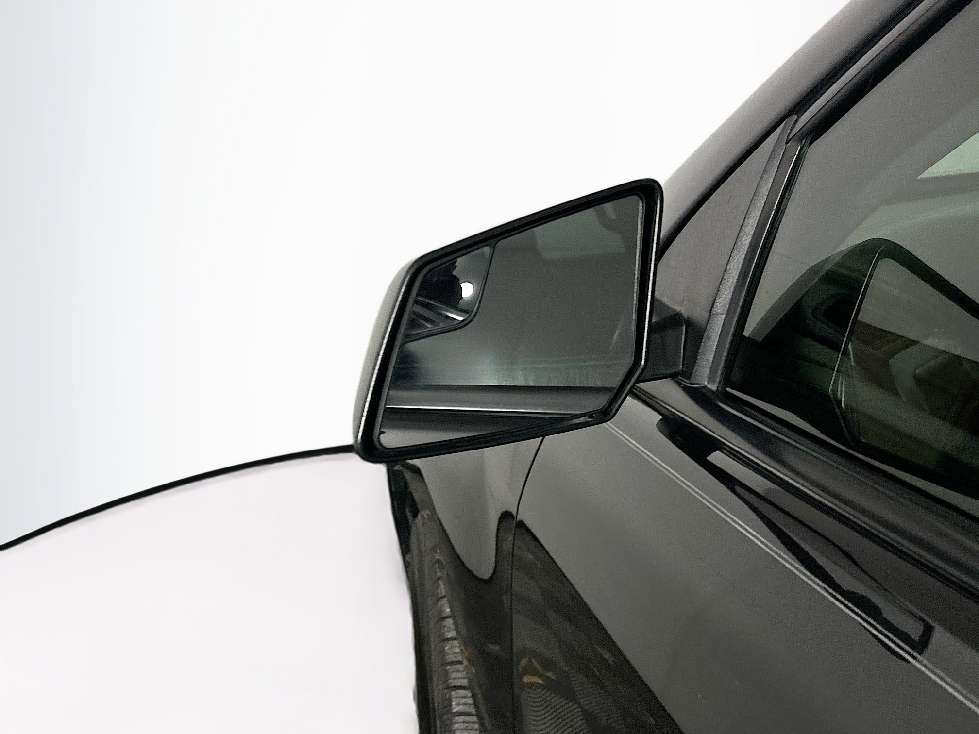 Used 2014 GMC Acadia SLE FWD image 16