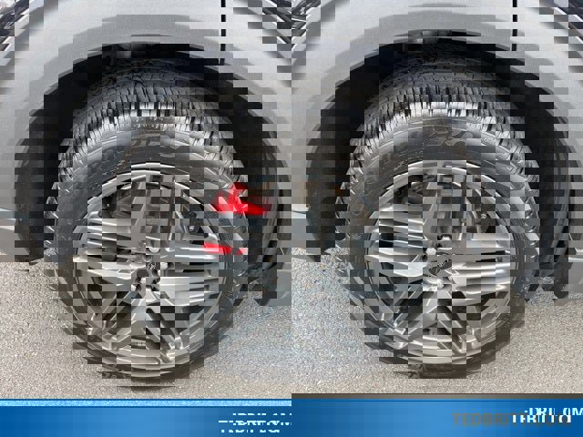 Certified 2025 Ford Explorer ST image 11