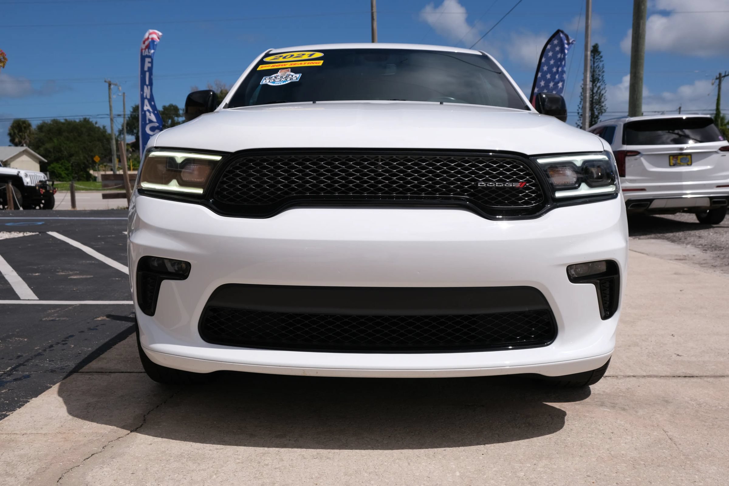 Used 2021 Dodge Durango SXT RWD image 2