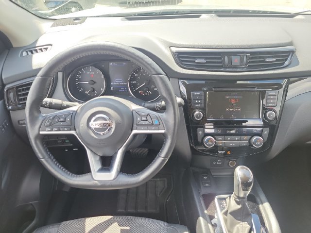 Certified 2021 Nissan Rogue Sport SV w/ Technology Package FWD image 15