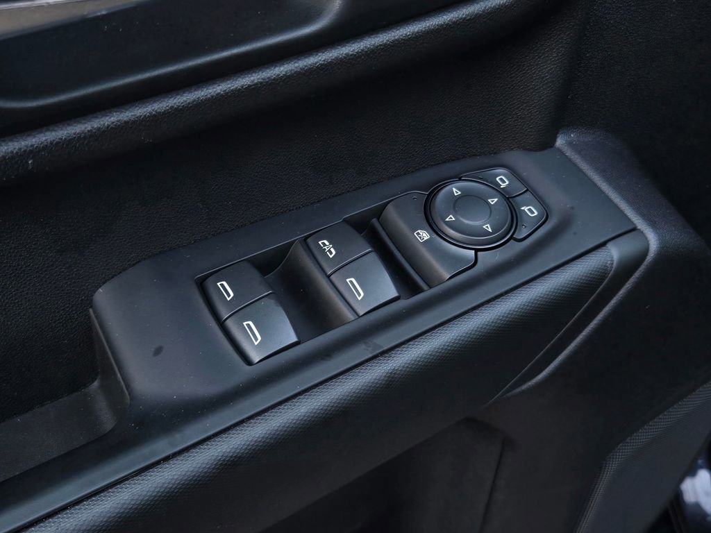 Used 2023 Chevrolet Silverado 1500 Custom image 11