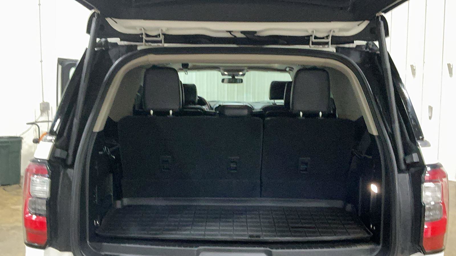 Certified 2021 Ford Expedition Platinum image 17