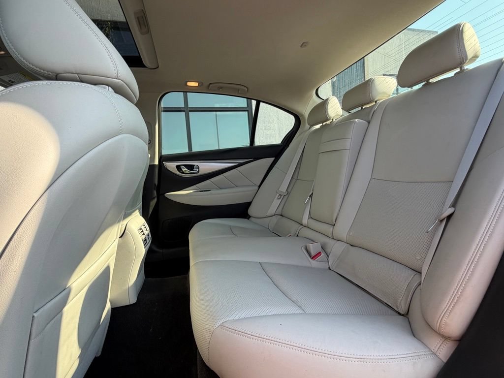 Used 2022 INFINITI Q50 Luxe AWD/4WD image 9
