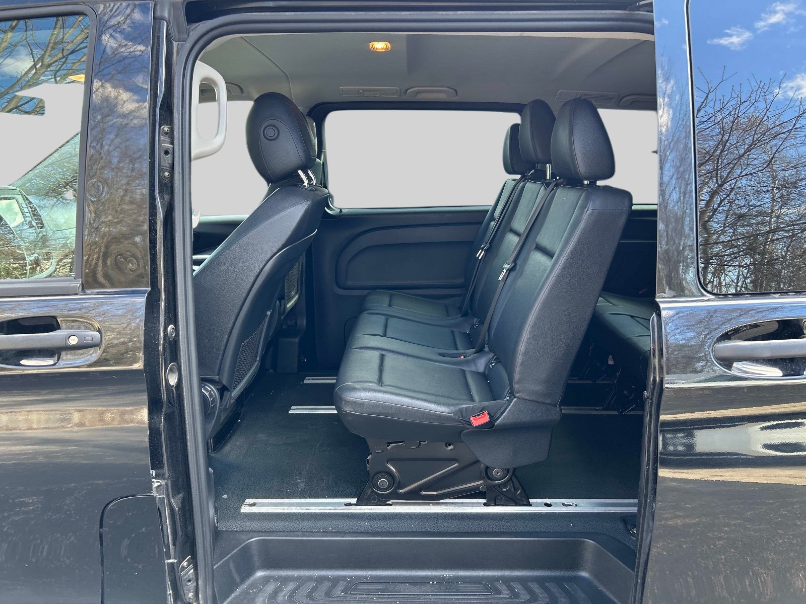 Used 2023 Mercedes-Benz Metris Passenger image 10