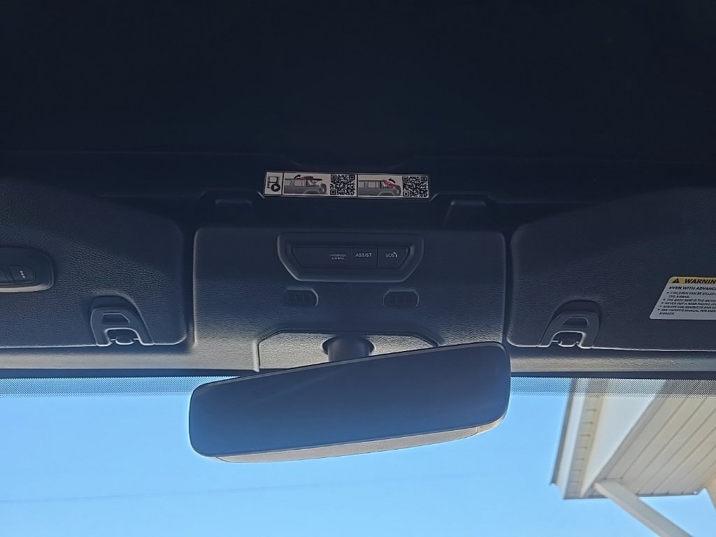 Used 2023 Jeep Wrangler Unlimited Sahara w/ Cold Weather Group image 27