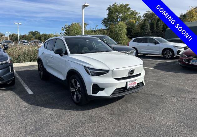 Used 2023 Volvo C40 Recharge Core w/ Protection Package Premier AWD/4WD image 2