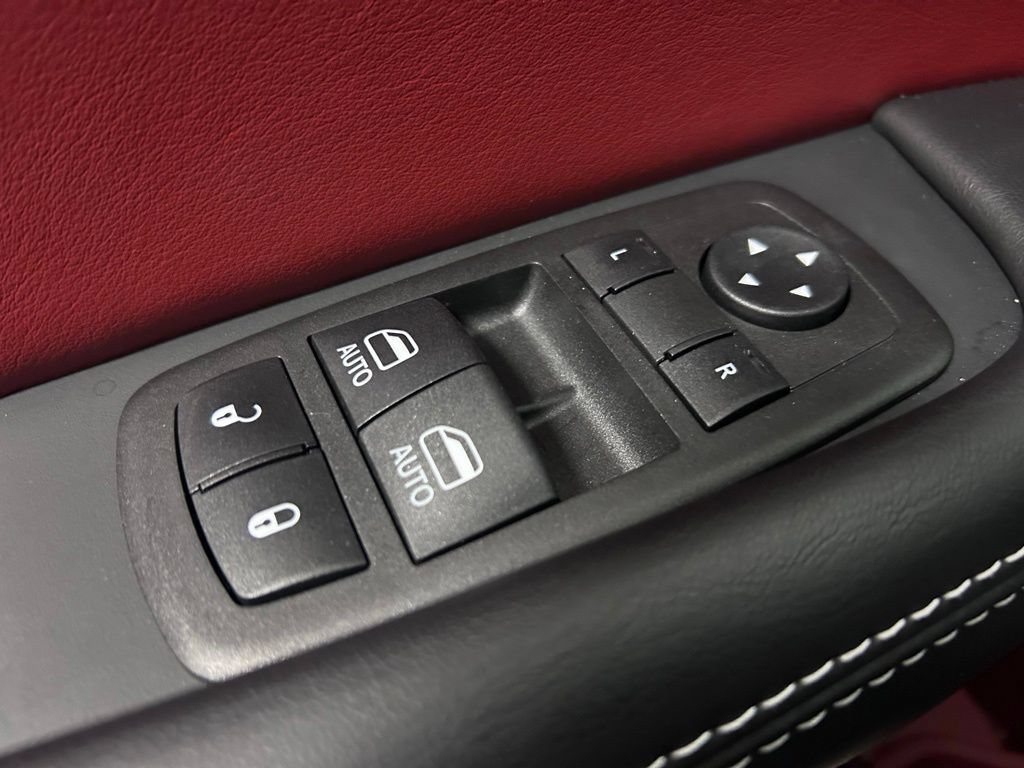 Used 2023 Dodge Challenger SRT Hellcat RWD image 5