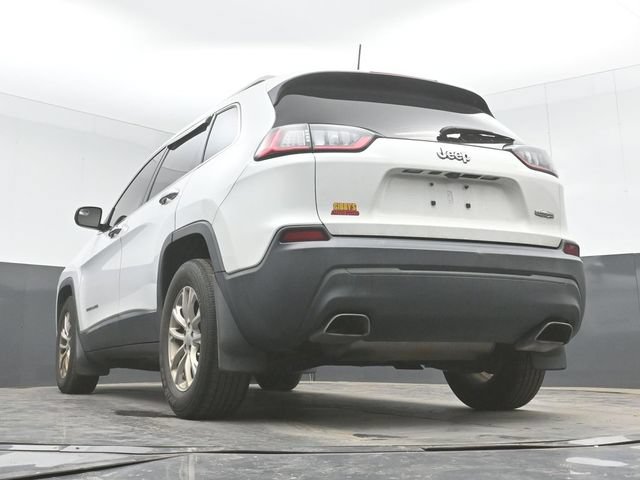Used 2019 Jeep Cherokee Latitude w/ Popular Appearance Group FWD image 31