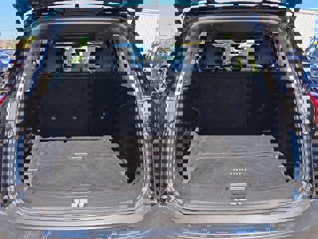 Used 2023 Nissan Rogue SL w/ SL Premium Package image 13