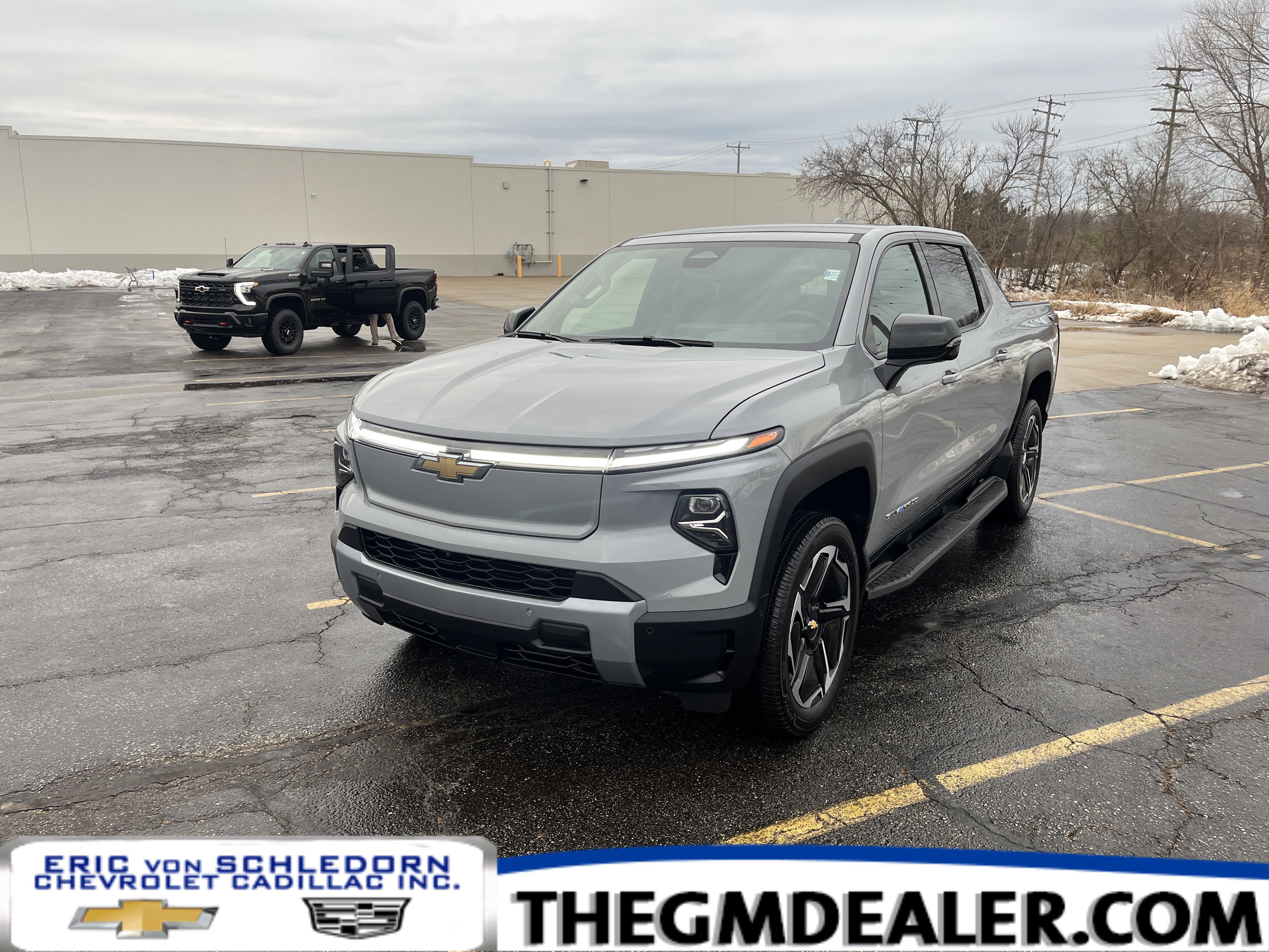 Used 2025 Chevrolet Silverado EV LT w/ LT Premium Package