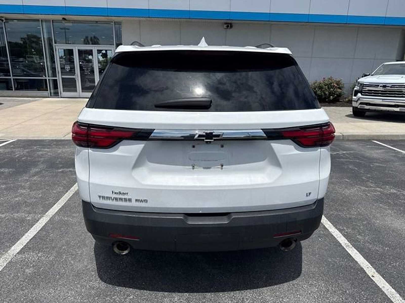 Used 2023 Chevrolet Traverse LT w/ LPO, Floor Liner Package AWD/4WD image 7