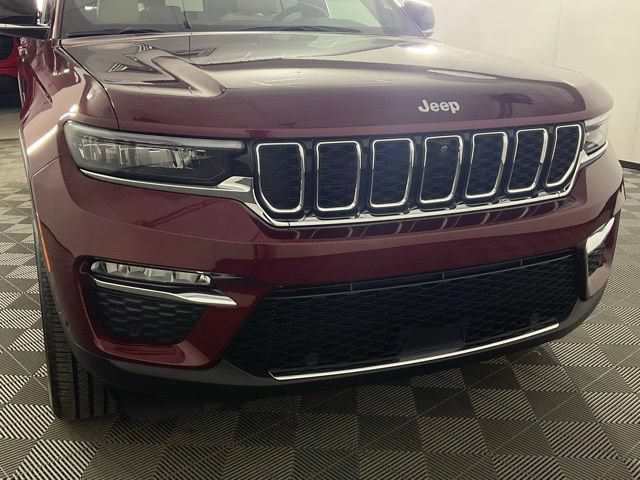 Used 2024 Jeep Grand Cherokee Limited w/ Luxury Tech Group II AWD/4WD image 8