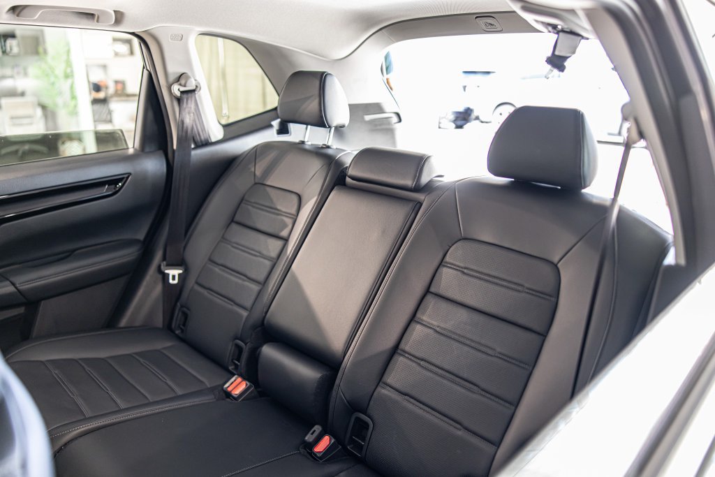 Used 2025 Honda CR-V EX-L image 32