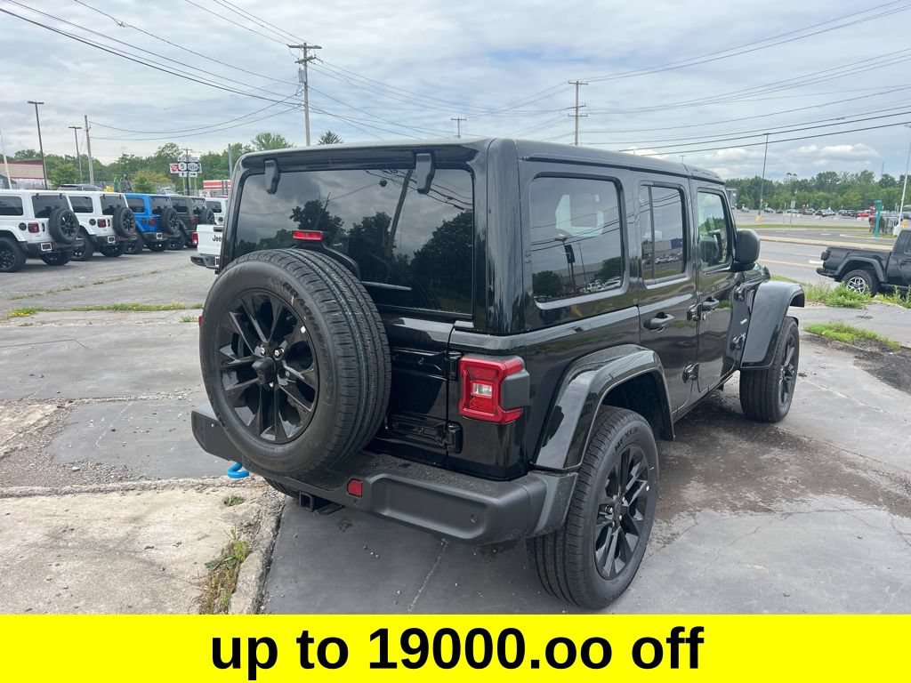 New 2024 Jeep Wrangler Unlimited Sahara w/ Technology Group AWD/4WD image 3