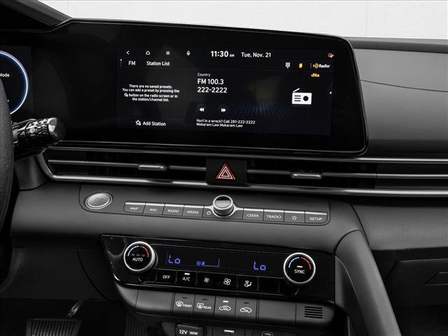 New 2025 Hyundai Elantra SEL image 7