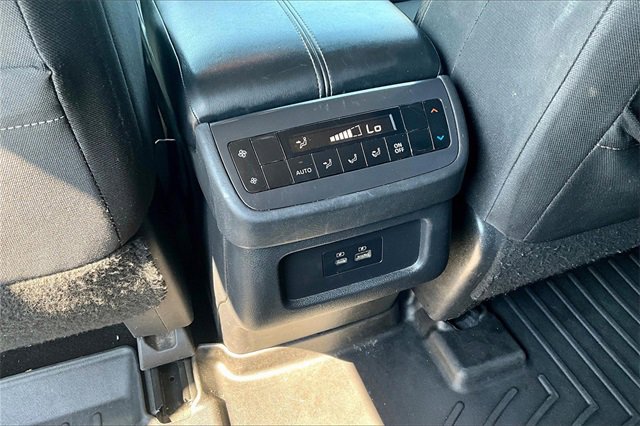 Used 2022 Nissan Pathfinder SV image 10