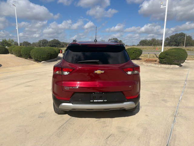 Used 2024 Chevrolet TrailBlazer LT w/ Driver Confidence Package AWD/4WD image 12
