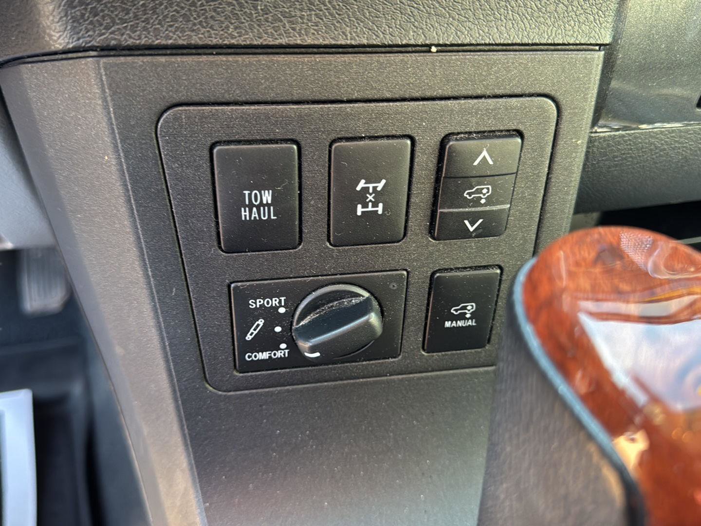 Used 2019 Toyota Sequoia Platinum AWD/4WD image 17