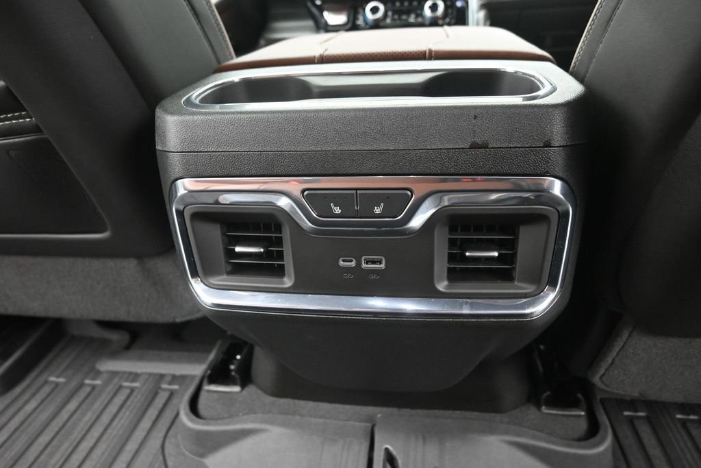 Used 2024 GMC Sierra 1500 Denali Ultimate AWD/4WD image 12
