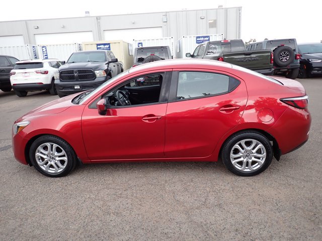 Used 2017 Toyota Yaris iA FWD image 2