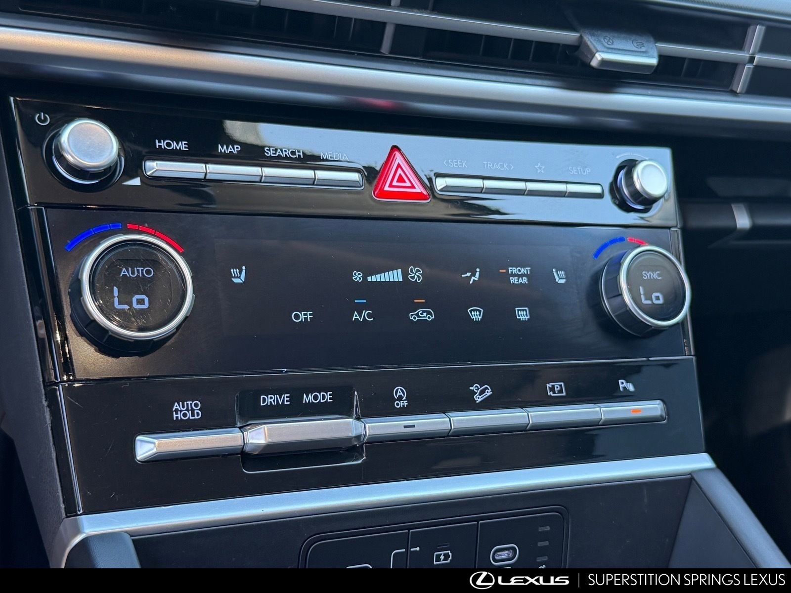 Used 2024 Hyundai Santa Fe SEL image 27