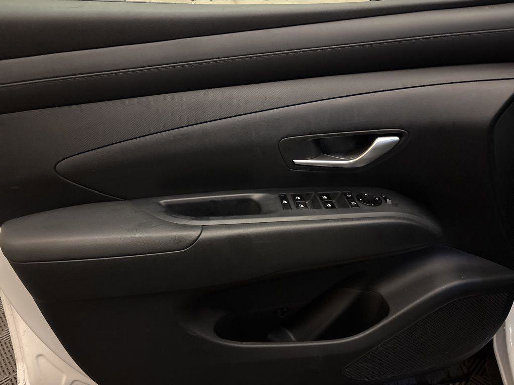 New 2025 Hyundai Tucson SE image 10