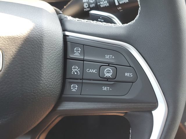 New 2026 Jeep Grand Cherokee L Limited w/ Limited Altitude Package AWD/4WD image 24