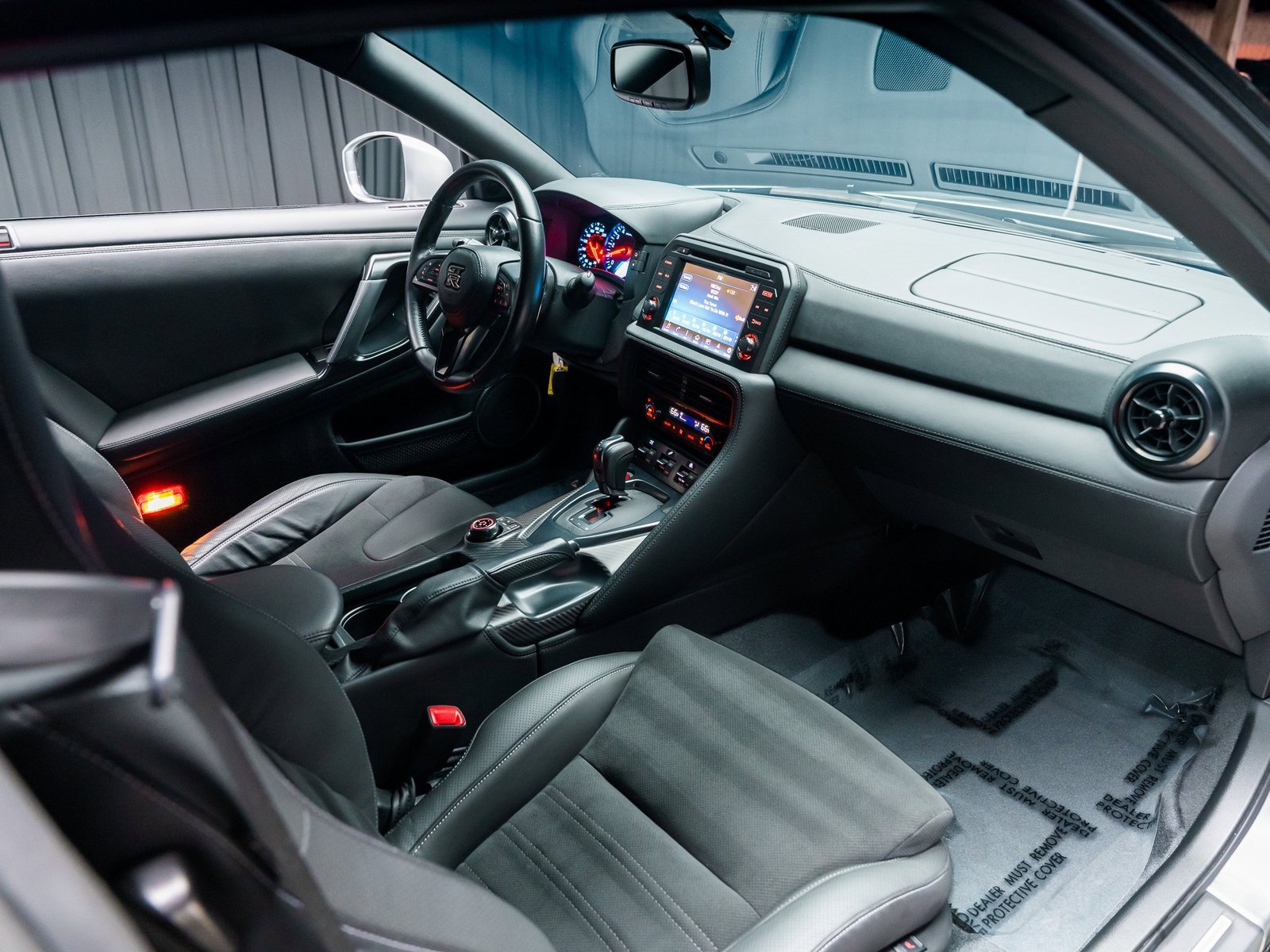 Used 2024 Nissan GT-R Premium w/ Floor Mat Package image 47