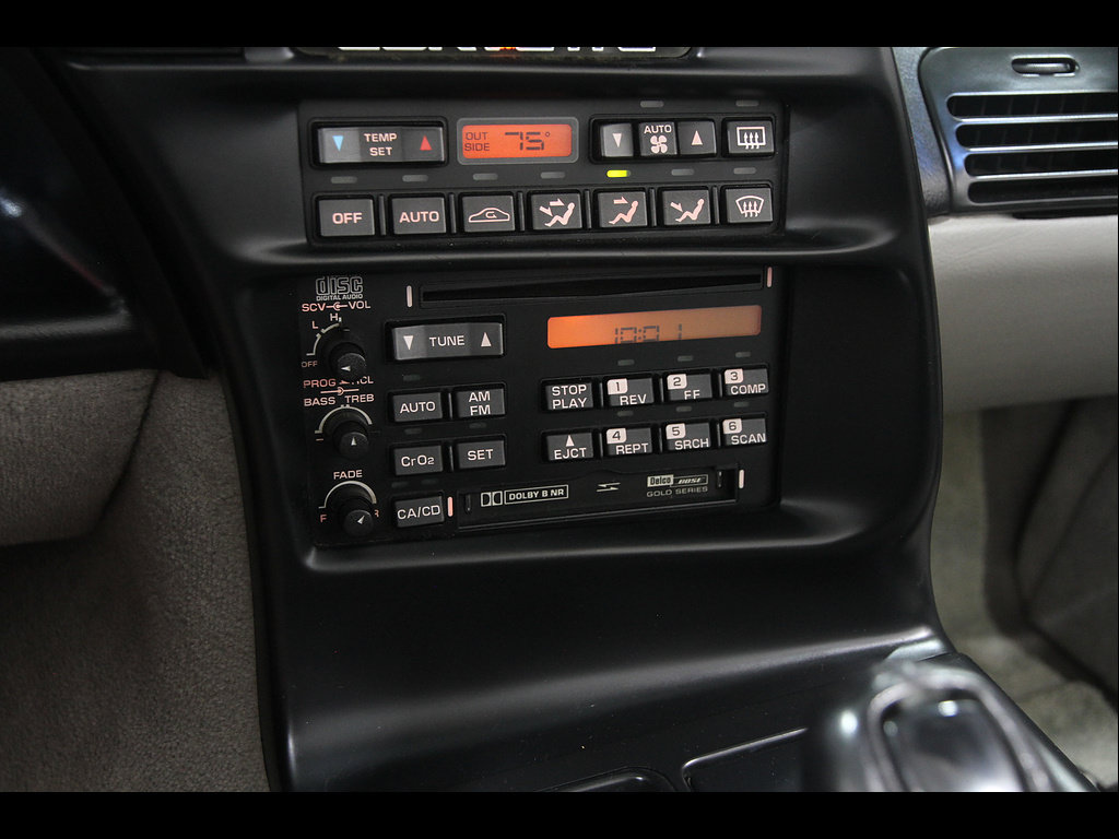 Used 1996 Chevrolet Corvette Convertible RWD image 12