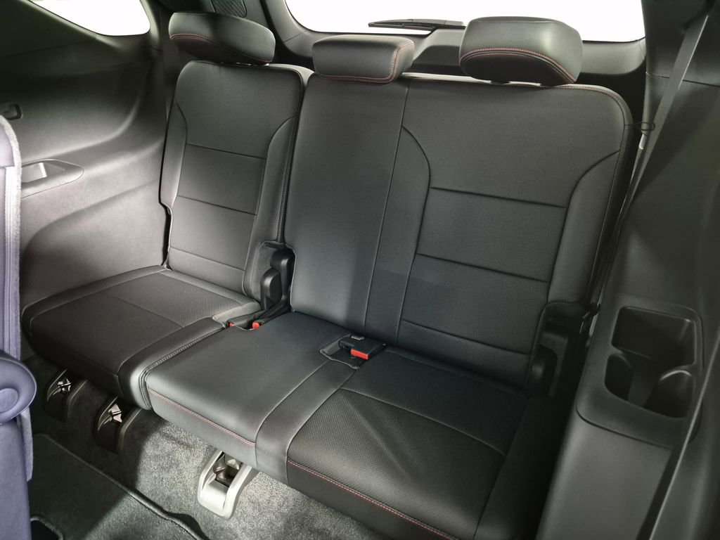 New 2026 Chevrolet Traverse Z71 w/ Driver Confidence Package AWD/4WD image 24