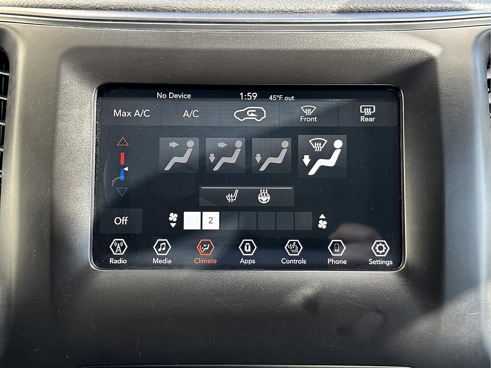 Used 2020 Jeep Cherokee Latitude Plus w/ Cold Weather Group AWD/4WD image 23