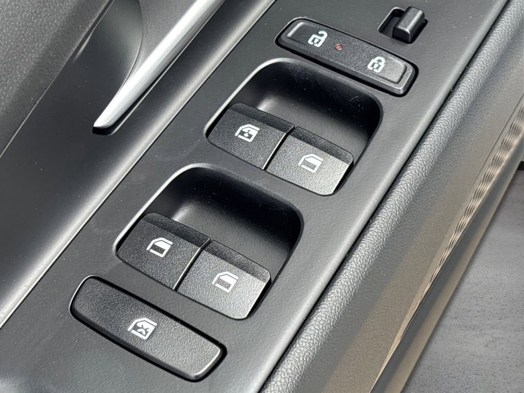 New 2025 Hyundai Elantra Blue image 24