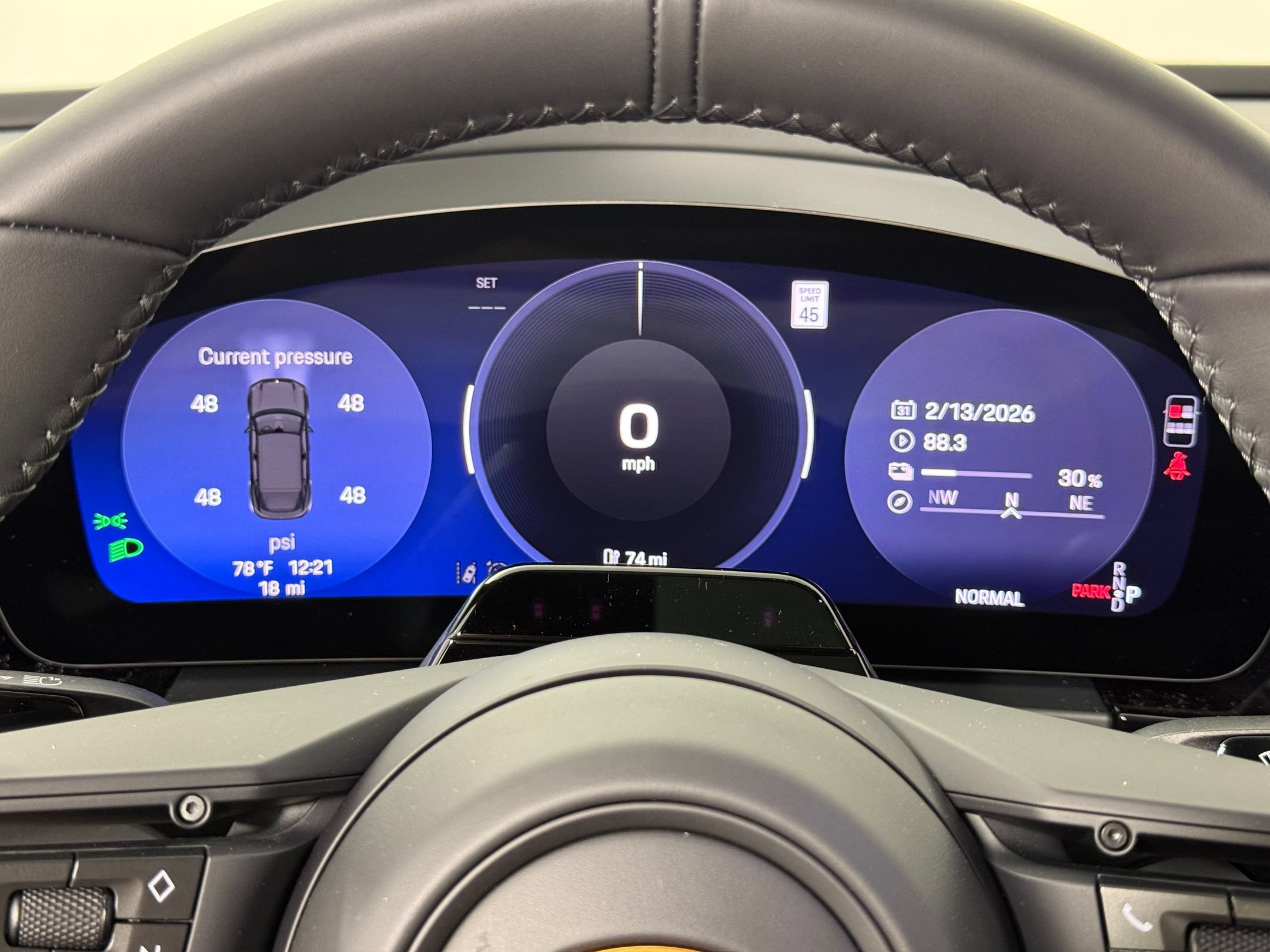 Certified 2026 Porsche Macan Electric RWD image 29