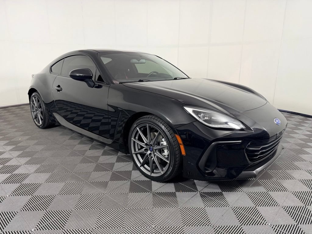 Used 2023 Subaru BRZ Limited RWD image 3
