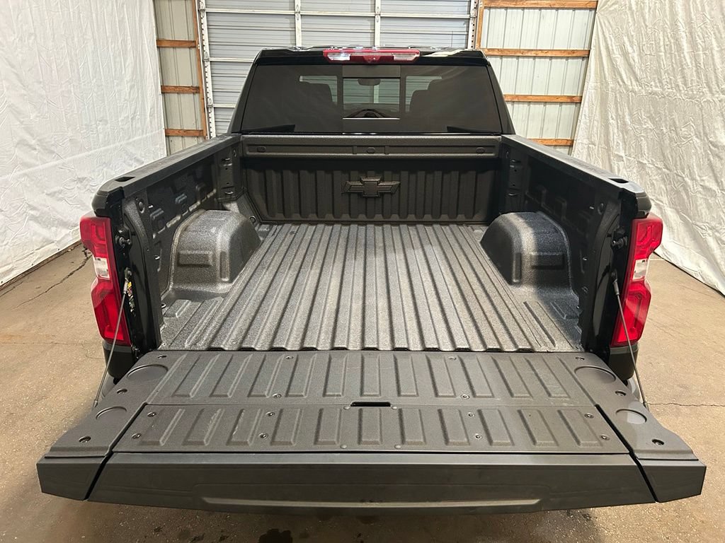 New 2026 Chevrolet Silverado 1500 High Country w/ High Country Premium Package AWD/4WD image 7