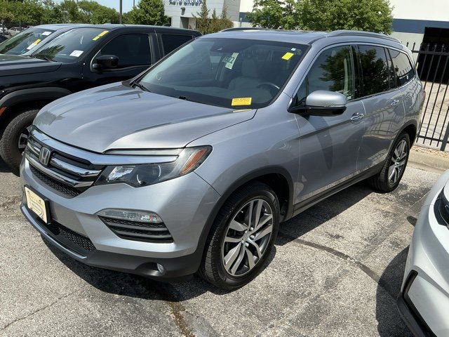 Used 2017 Honda Pilot Touring image 13