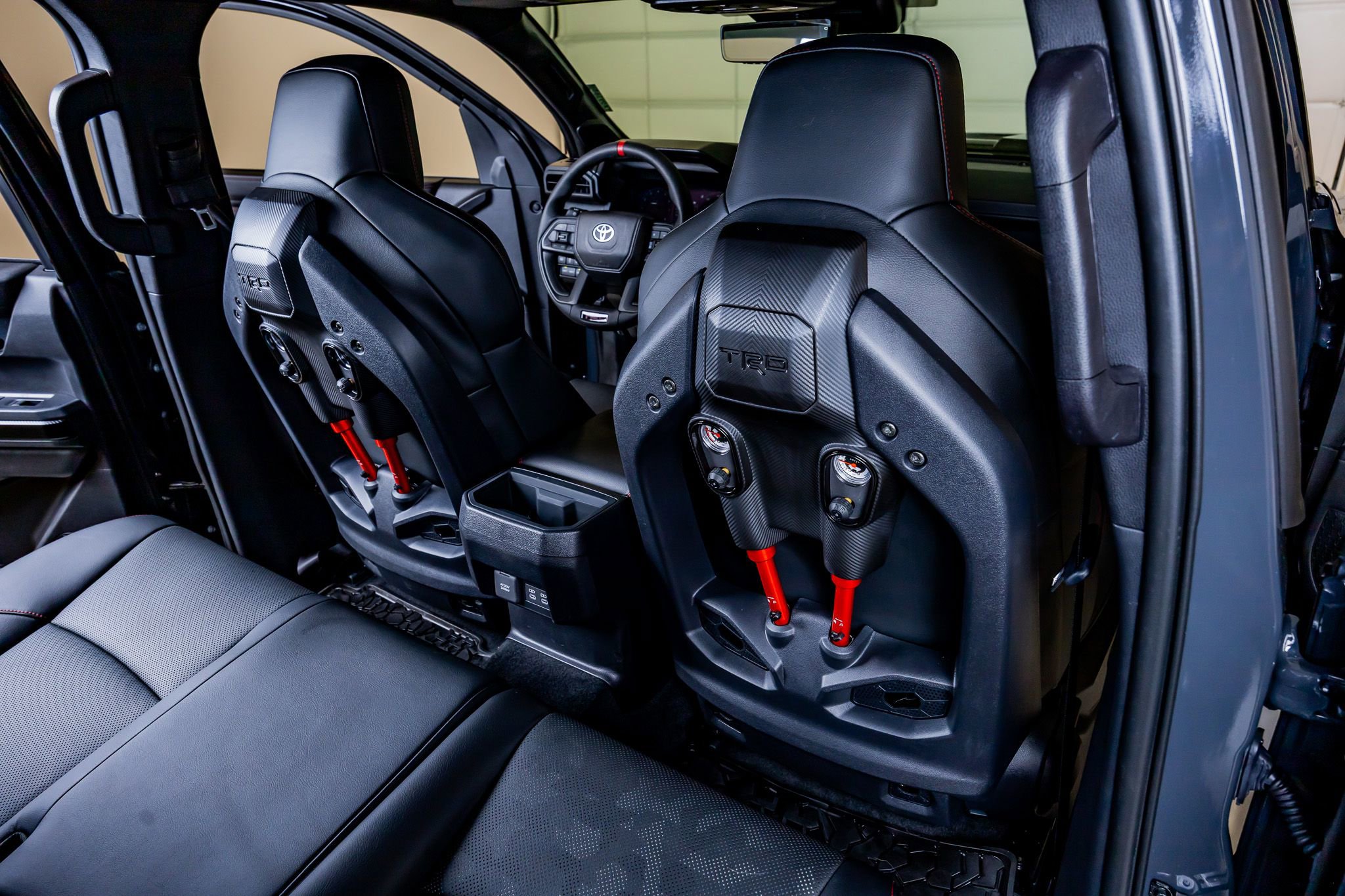 Used 2025 Toyota Tacoma TRD Pro AWD/4WD image 32