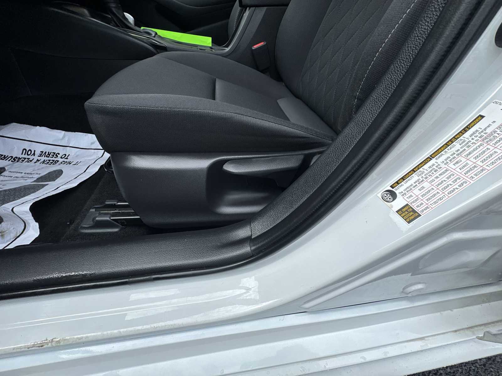 Used 2023 Toyota Corolla LE image 12