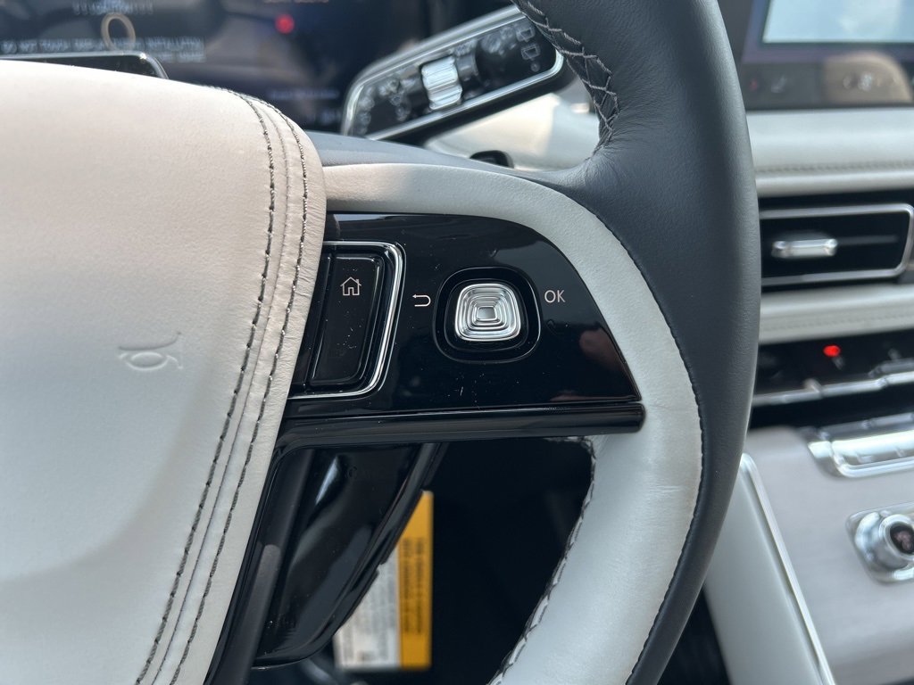 New 2025 Lincoln Aviator Reserve w/ Equipment Group 201A image 23