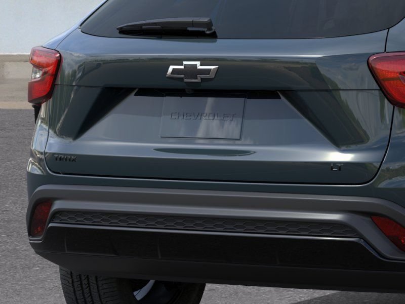 New 2026 Chevrolet Trax LT w/ Midnight Edition FWD image 14