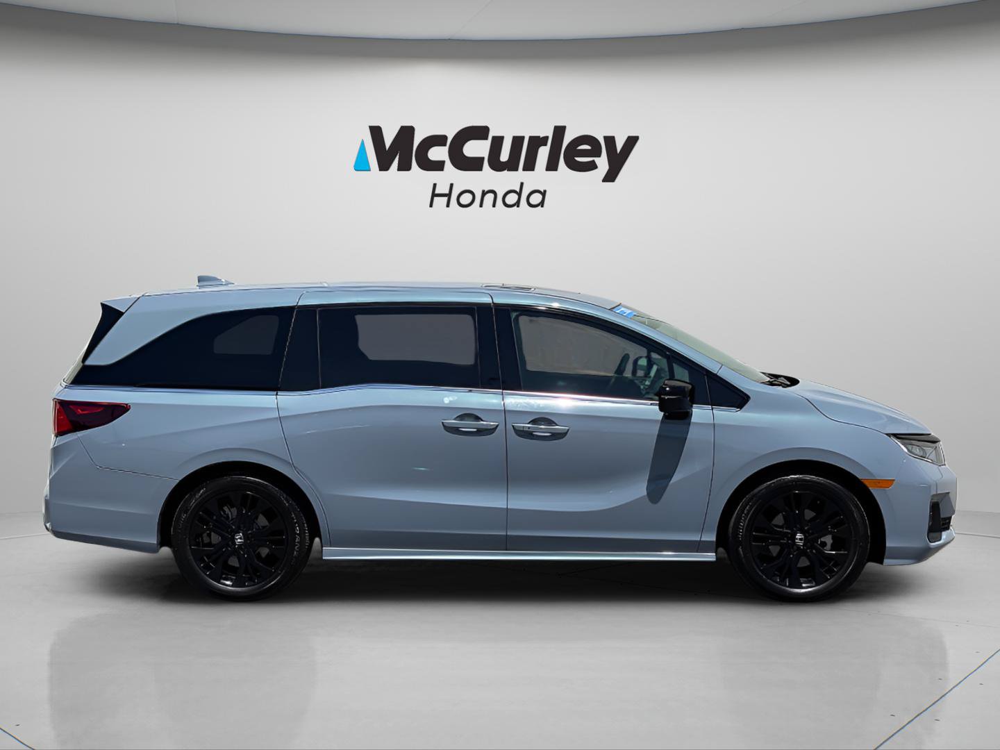 Certified 2025 Honda Odyssey Sport-L image 2