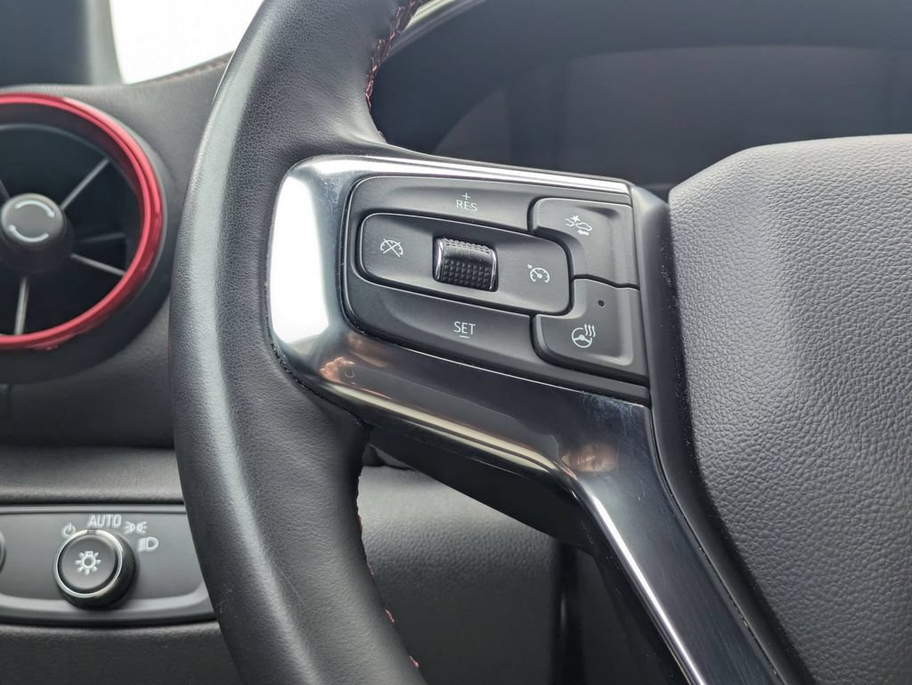 Used 2025 Chevrolet Blazer RS FWD image 23
